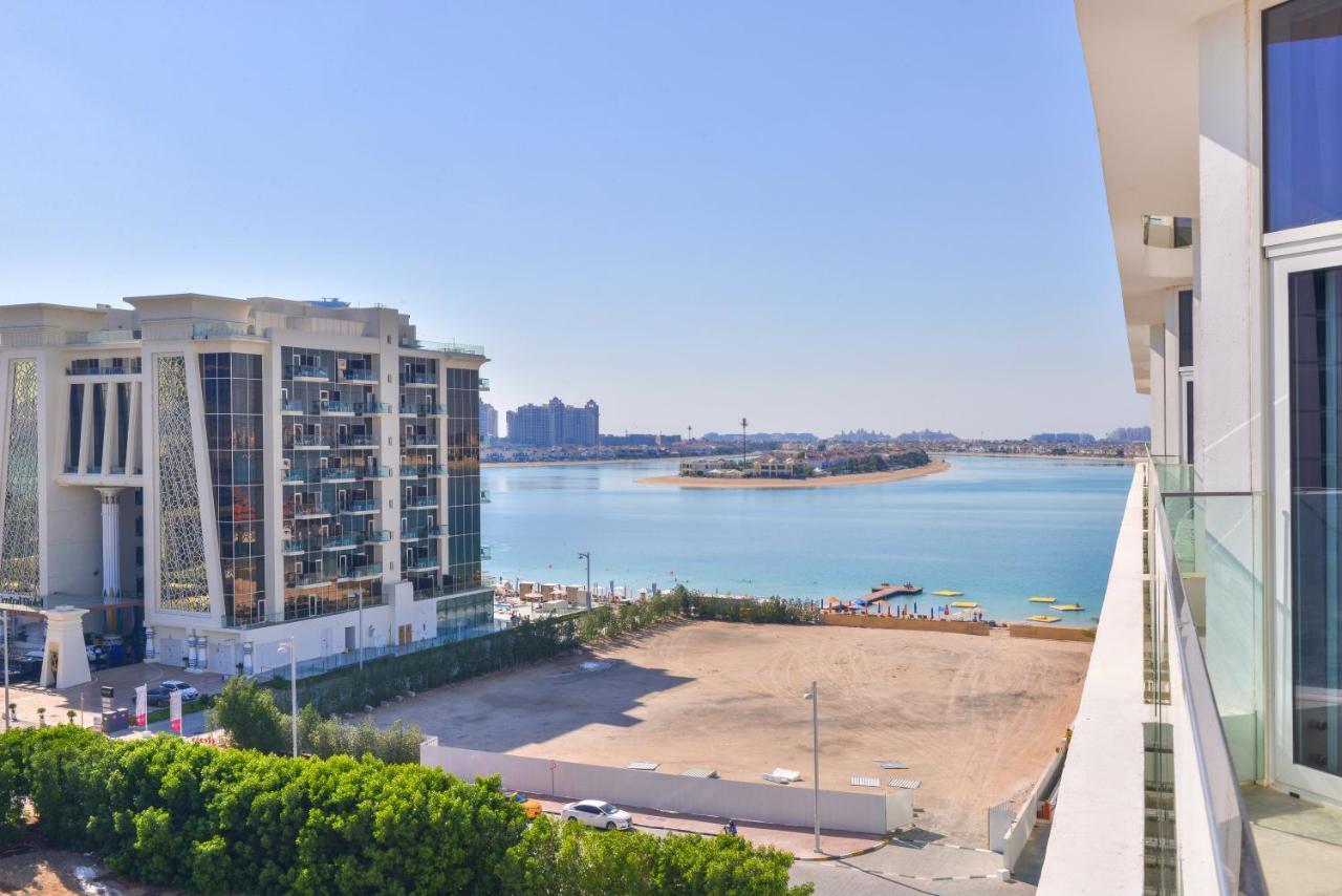 Ultra Luxury Palm - Mina Azizi - Free 5 Star Beach Resorts Access ドバイ エクステリア 写真