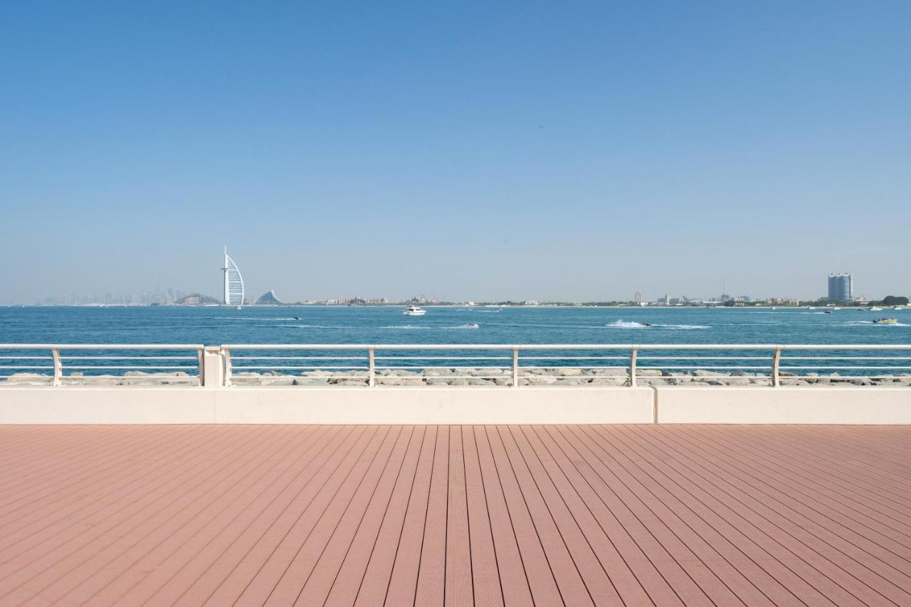 Ultra Luxury Palm - Mina Azizi - Free 5 Star Beach Resorts Access ドバイ エクステリア 写真